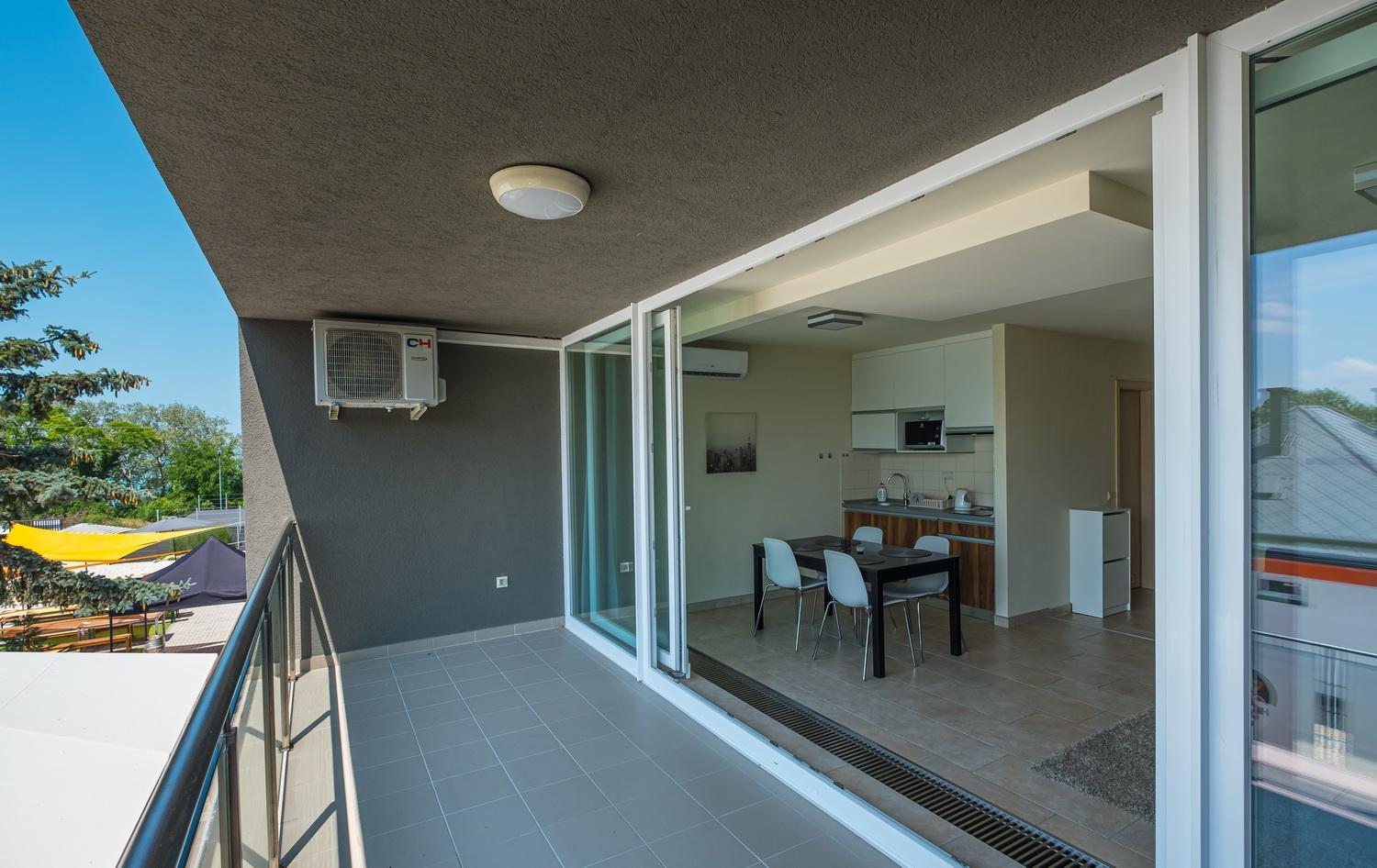 Hedon Brewery Apartments - 200 Meter To The Beach Balatonvilágos Exterior foto